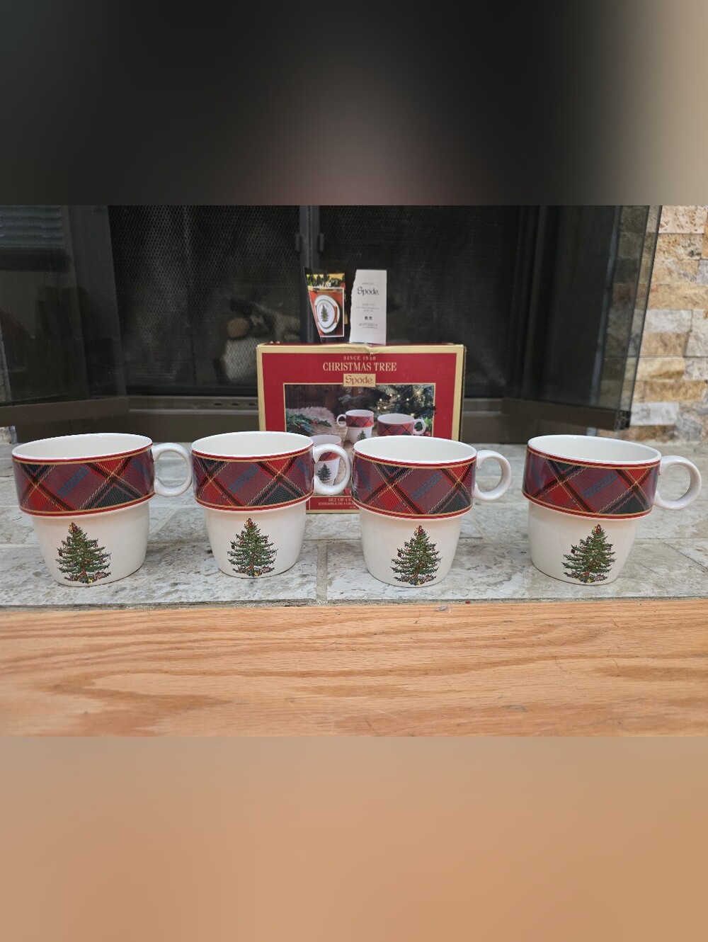 NIB Spode Christmas Tree Tartan Stackable Mugs Set of 4 10oz Holiday Coffee Cups